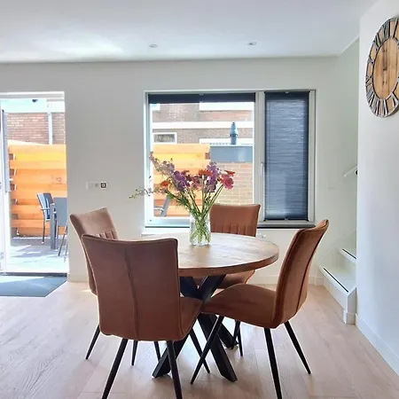 בית נופש Miles *